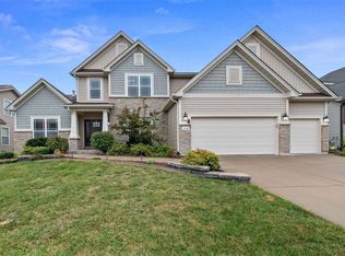 1208 Cashmere Lane St, Peters, MO 63376