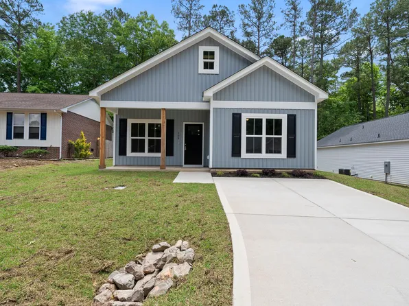 308 Harbor Trce, Sanford, NC 27332