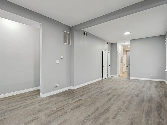 5th image of 1913 N Francisco Ave #1