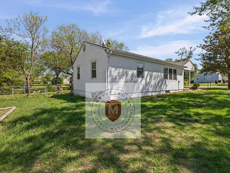 216 Myron Ave #0 — Photo 2