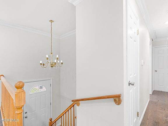 5th image of 424 River Terrace