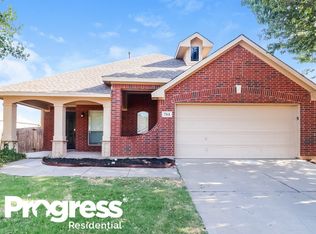741 Hutchins Dr, Crowley, TX 76036