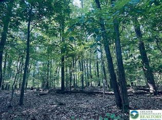 4440 Sheep Rock Rd, Macungie, PA 18062