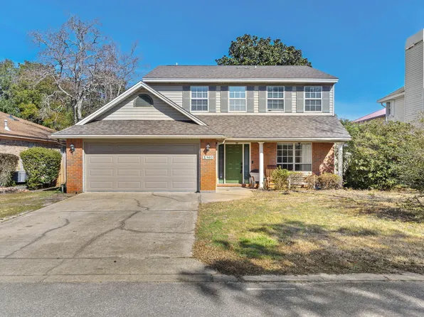 803 Forest Cove Ct, Mary Esther, FL 32569