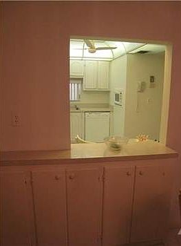 5th image of 371 S Hollybrook Dr APT 202