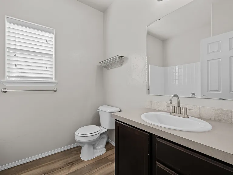 3145 S Mystic Seaport Ave — Photo 33