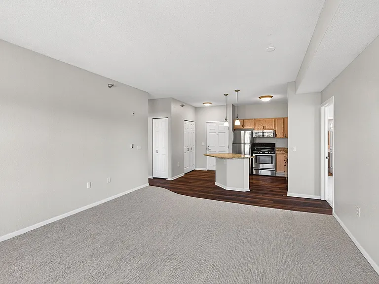 Lake Susan Apartments — Photo 44