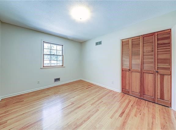 5th image of 2840 N 73rd Pl
