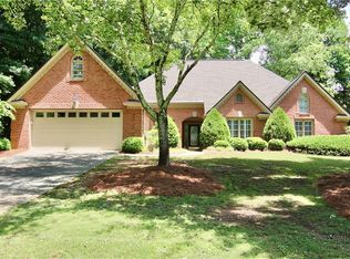 3445 Parsons Run, Suwanee, GA 30024