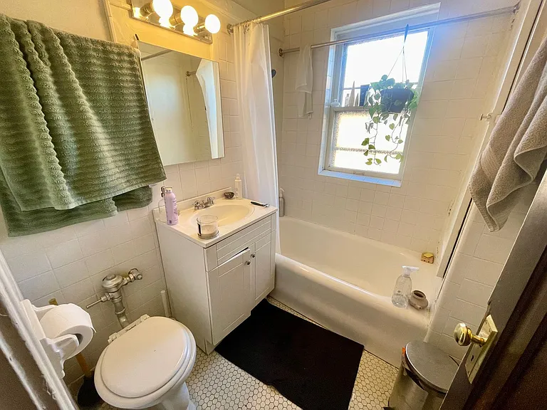 2631 N Cramer St — Photo 10