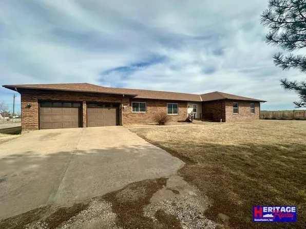 16202 County Road 17 #A, Cimarron, KS 67835