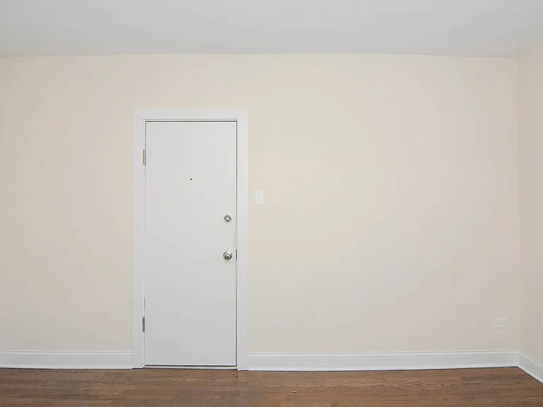 2641 N Spaulding Ave #E4 — Photo 13