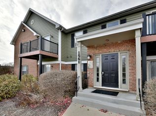 1561 Raymond Dr APT 102, Naperville, IL 60563