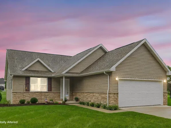 1165 Edgewood Dr, Upper Sandusky, OH 43351