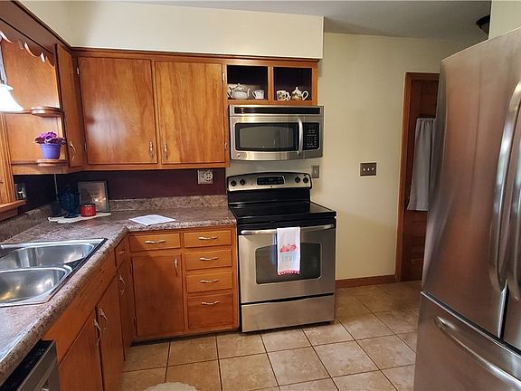 5th image of 1794 Lilly Ln