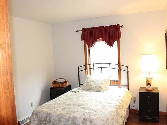 5th image of 9395 Brinkland Ct