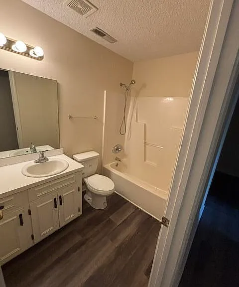 31 Radcliff Dr — Photo 6