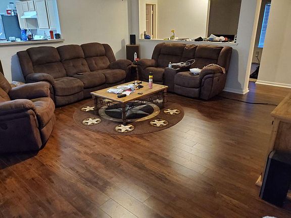 4th image of 20634 Hillsdale Park Dr