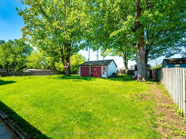 1986 Guild Rd, Pickering, ON L1V 1Y1