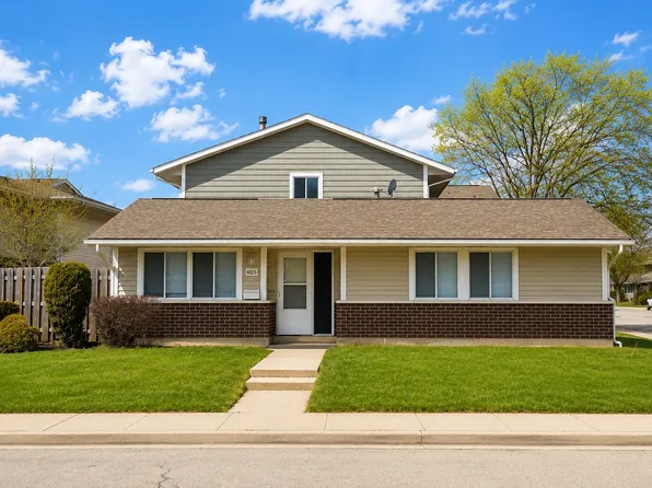 6026 Kit Carson Dr, Hanover Park, IL