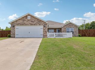 1309 W Missouri Ave, Claremore, OK 74019