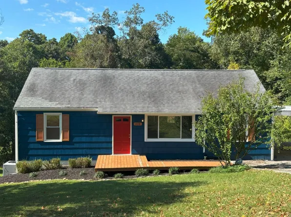 408 Oakcrest Rd, Knoxville, TN 37912