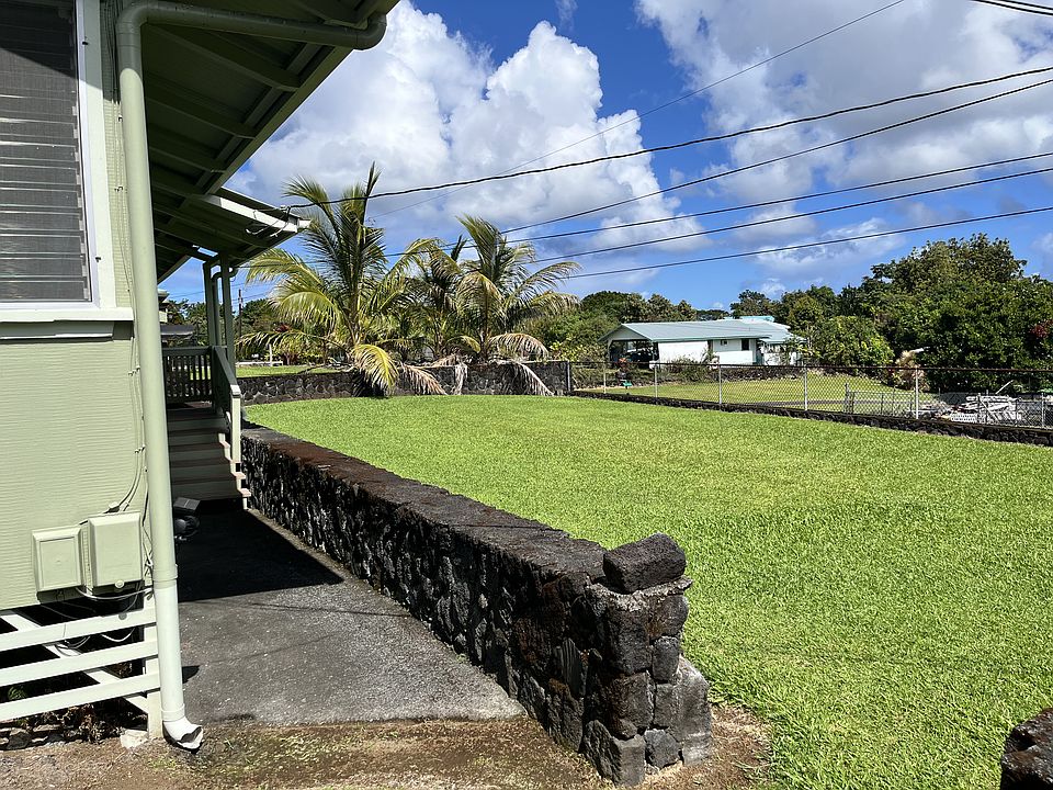 Steps to the front door