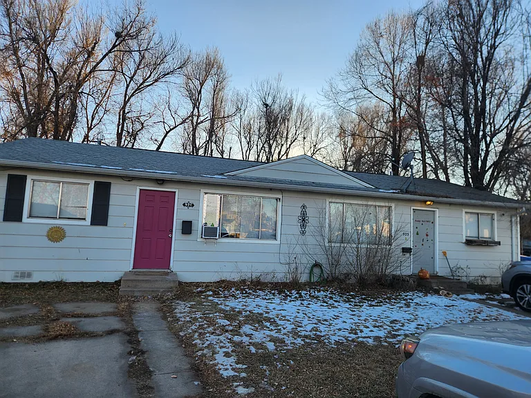 921 Elm Ct — Photo 10