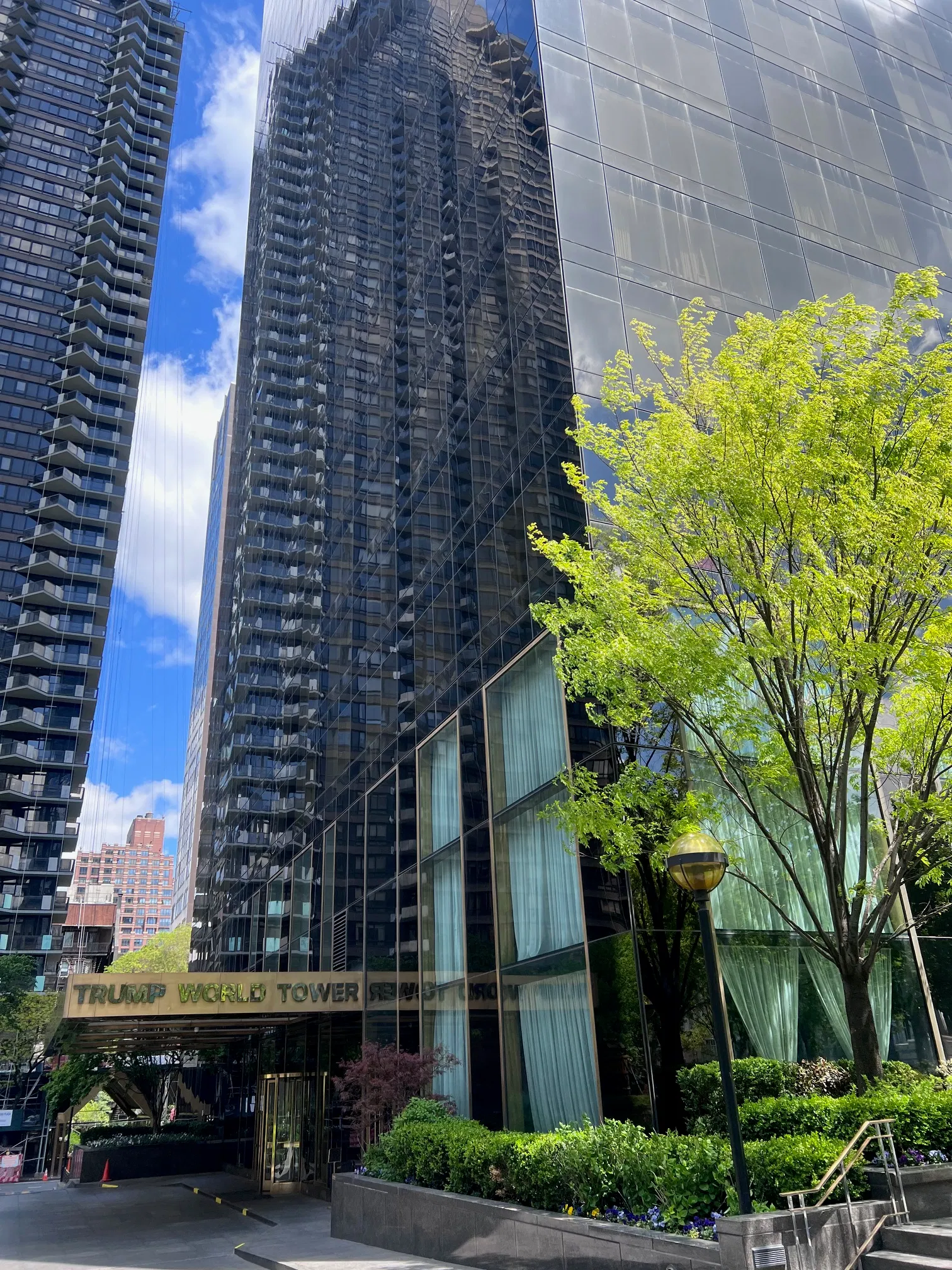 Trump World Tower at 845 United Nations Plaza in Turtle Bay Trump World Tower at 845 United Nations Plaza in Turtle Bay