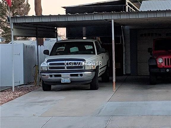 4th image of 4761 Bennett Dr