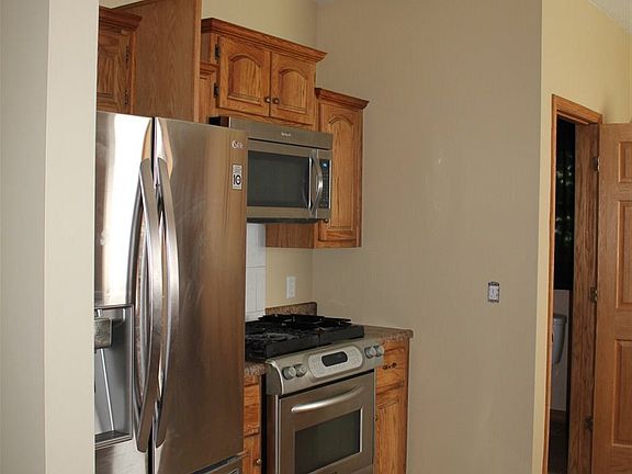 2nd image of 225 W Rush St