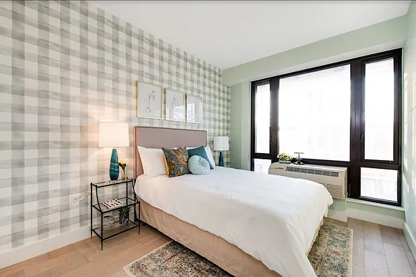 Rented by Bushburg | media 9