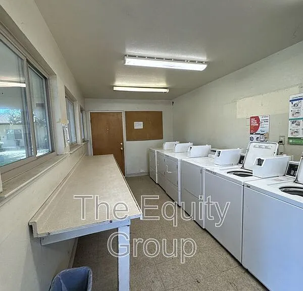 1426 W Elowin Ave — Photo 23
