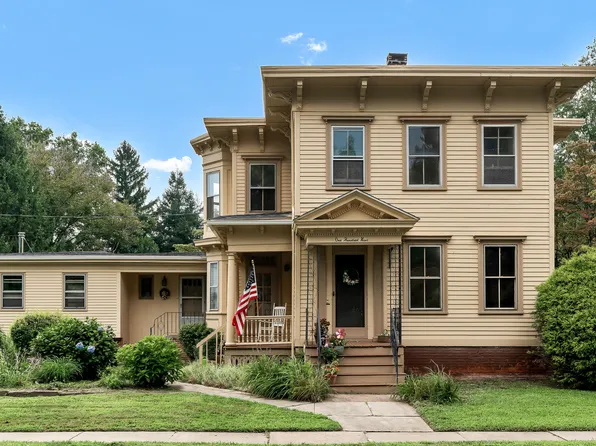 109 Hartford Avenue, Wethersfield, CT 06109