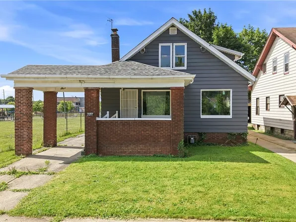 727 W La Clede Ave, Youngstown, OH 44511