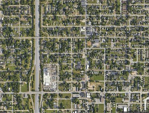 1st image of 2425 Maple St