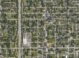 2425 Maple St, Omaha, NE 68111