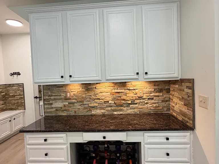 838 Pine Ln — Photo 9