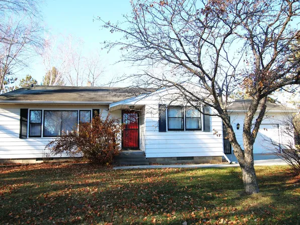1513 8th St NE, Staples, MN 56479