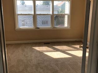 731 E 7th St, Duluth, MN 55805