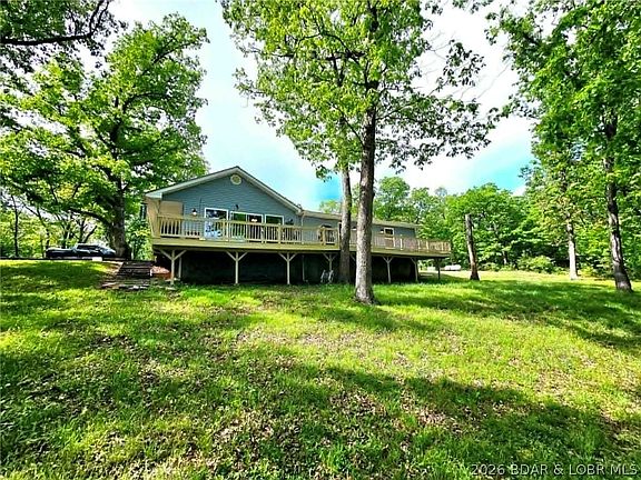 3rd image of 16713 Garden Crest Rd