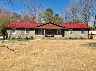 2 Homewood Ave, Taylors, SC 29687