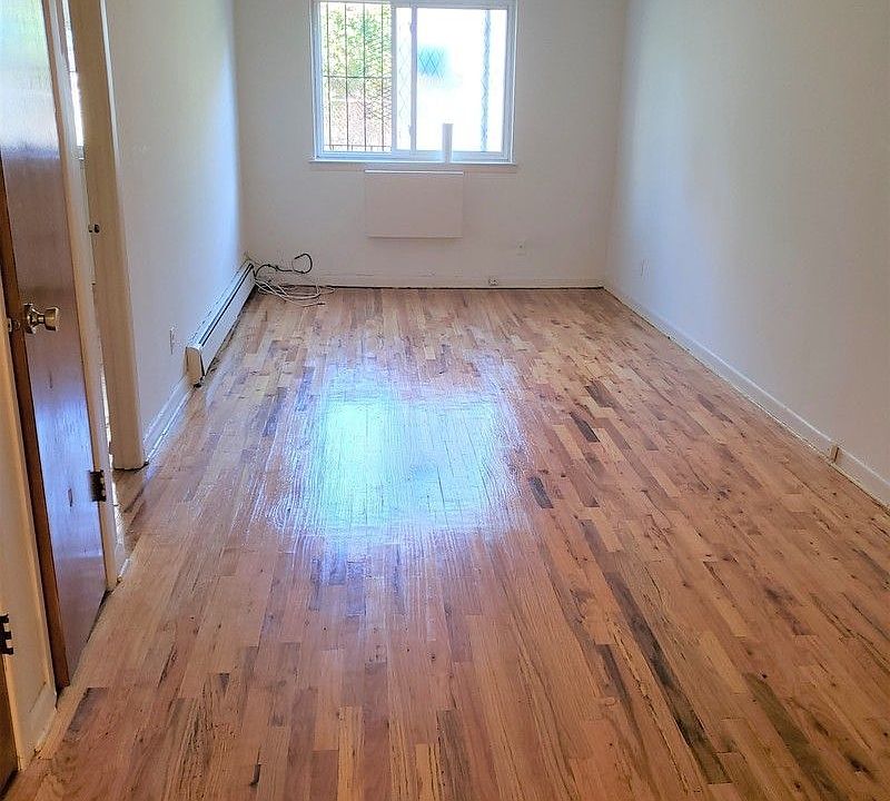 1st image of 31-17 31st Ave #1