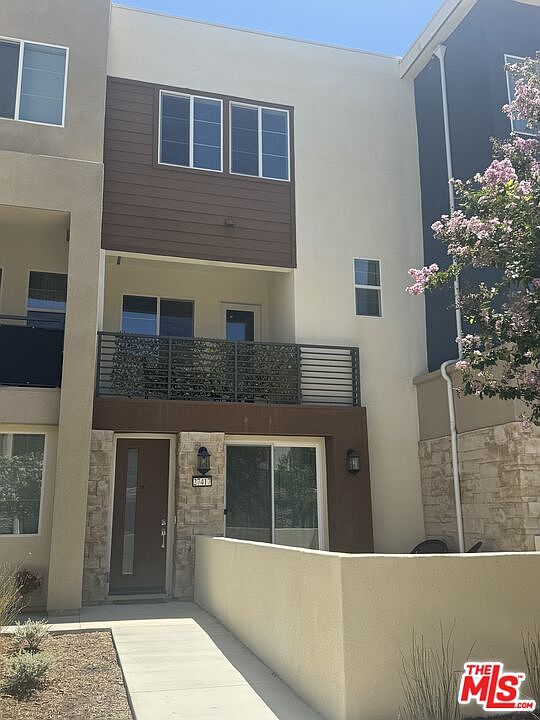 1st image of 27417 Horizon View Ln