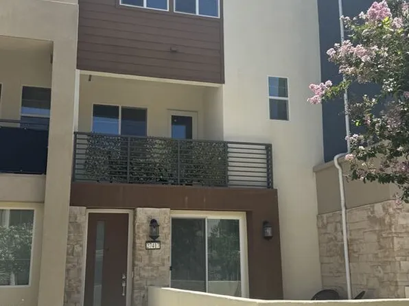 27417 Horizon View Ln, Valencia, CA 91381