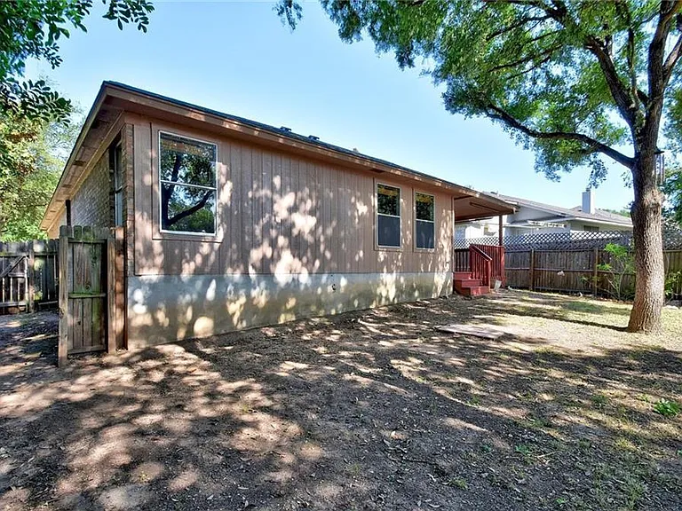 7509 Spivey Dr — Photo 22