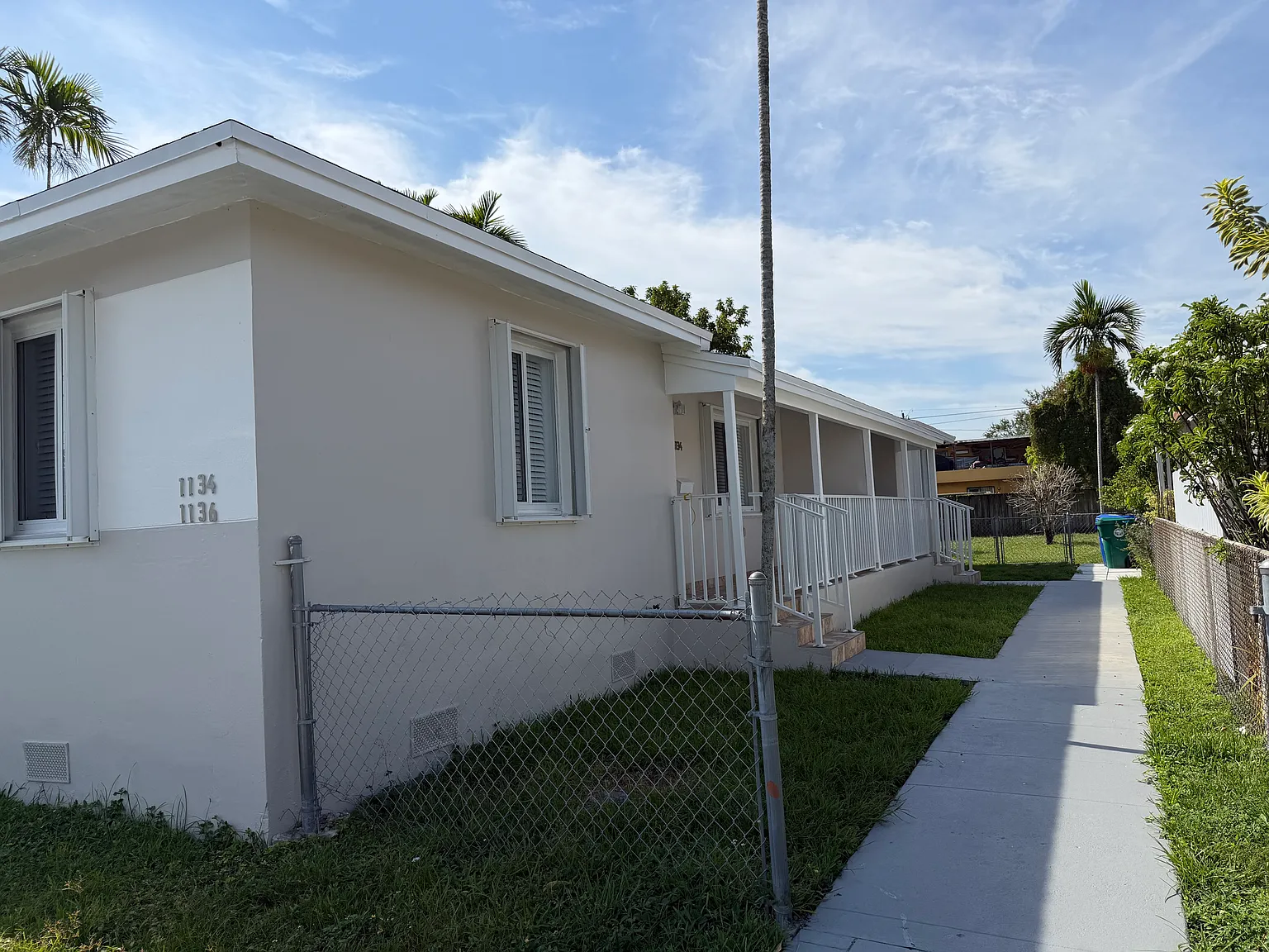 2 bed, 800 sqft, $2,500 — Photo 2