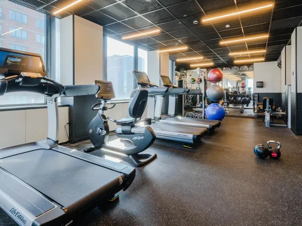 245 E. 40th Street image 17 of 36