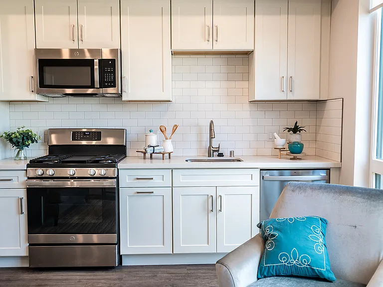 The Monarch — Photo 25