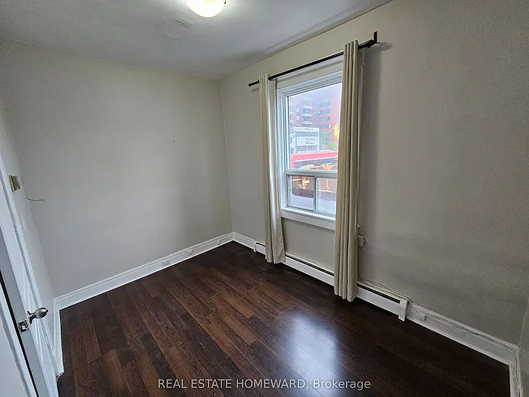733 Pape Ave #A — Photo 16